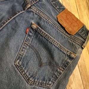 Vintage 501 Levi’s jeans cut off jeans size w 34.